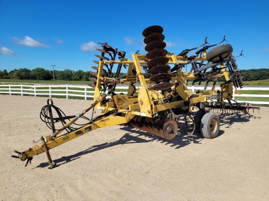 Landoll Finishall 850 Field Finisher