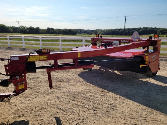 Case IH DC102 Discbine