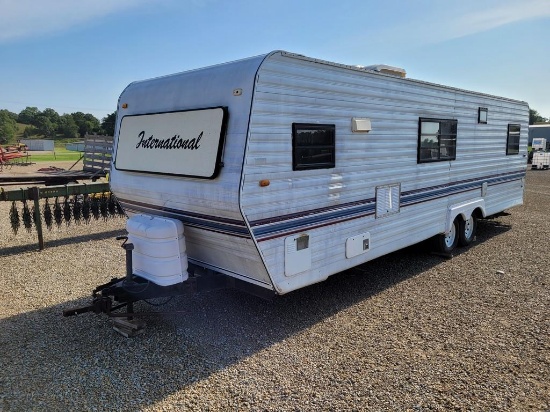 1999 International Camper