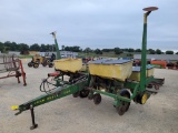 John Deere 7000 4R Planter
