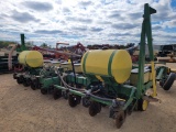 John Deere 7000 8R Planter