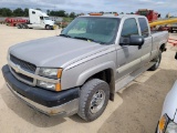 2004 Chevy K2500 Sliverado Pick Up Truck