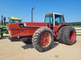 International 3588 Tractor