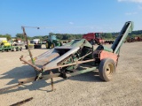 New Idea 324 2R Corn Picker