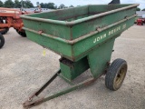 John Deere 300 Fertalizer Spreader
