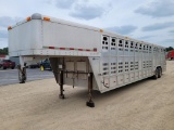 2009 Barrett 34' Gooseneck Livestock Trailer