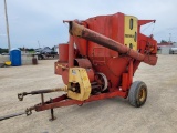 Farm Hand 835 Mixer Mill