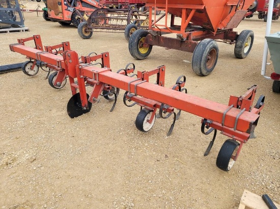 SPRING DEVIL 4R CULTIVATOR