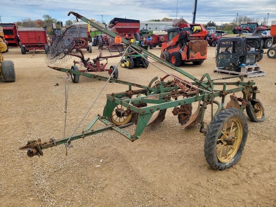 JOHN DEERE 55 PLOW