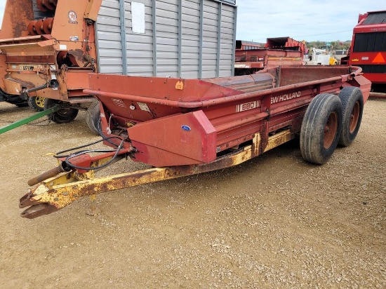 NEW HOLLAND 680 MANURE SPREADER