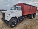 1975 International Harvester 2010 Grain Truck