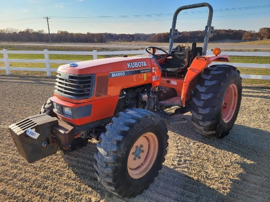 Kubota M4900 Tractor