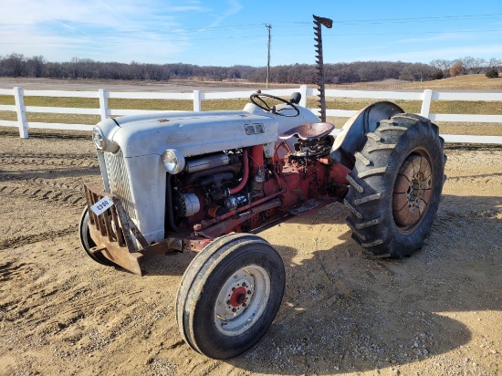 Ford 860 Tractor