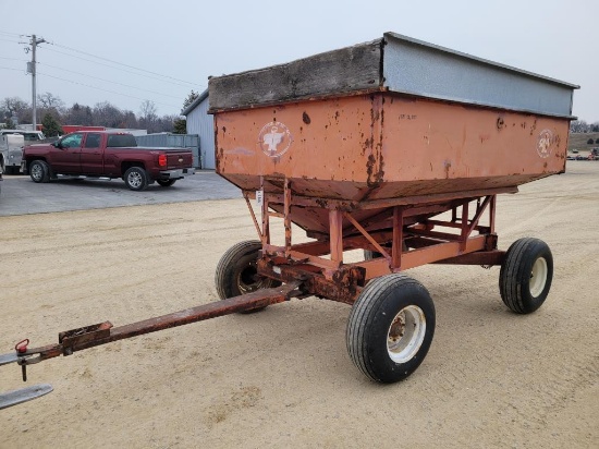 Farm & Fleet Graviy Wagon
