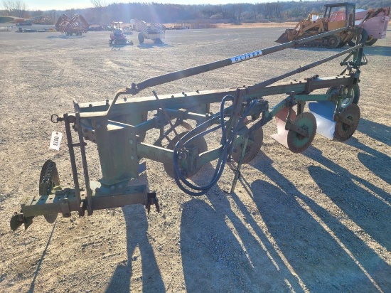 Oliver 560 5B 3pt Plow