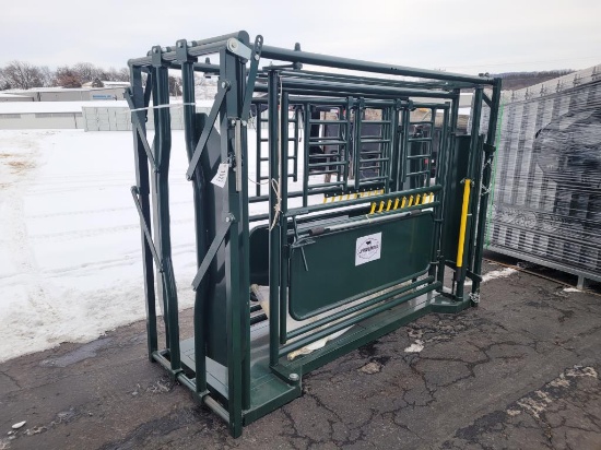 New UpPro Limited Cattle Chute
