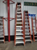 LOUISVILLE 12' FIBERGLASS STEP LADDER