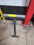 METAL ROLLER STAND