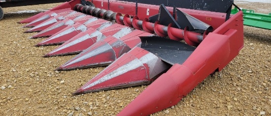 C-IH 1084 8R WIDE CORN HEAD