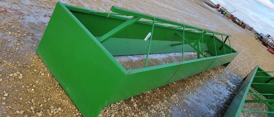 NEW BOTTOM LESS 24' FEED BUNK