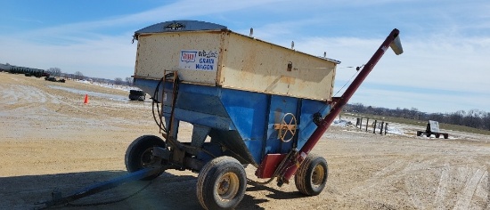 DMI 300 BU GRAVITY WAGON