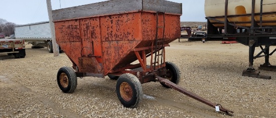 FARM KING GRAVITY WAGON ON GEAR