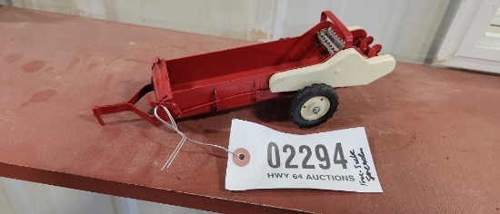 TRU-SCALE TOY SPREADER
