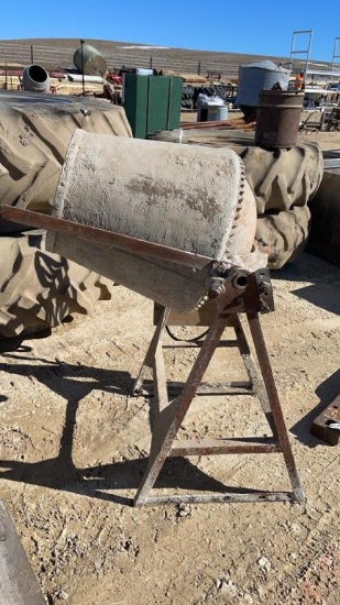 CEMENT MIXER
