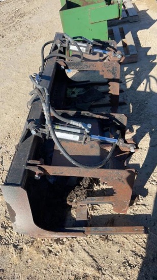 SKID LOADER GRAPPLE
