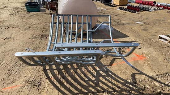 NEW HAY ROUND BALE FEEDER