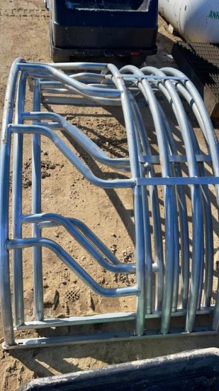 NEW HAY ROUND BALE FEEDER