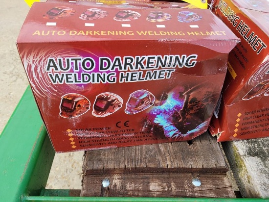 Auto Darkening Welding Helmet