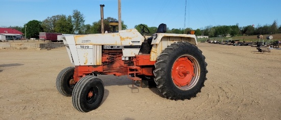 CASE 1070 TRACTOR