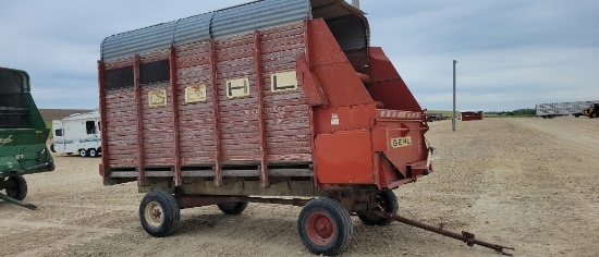 GEHL SILAGE WAGON