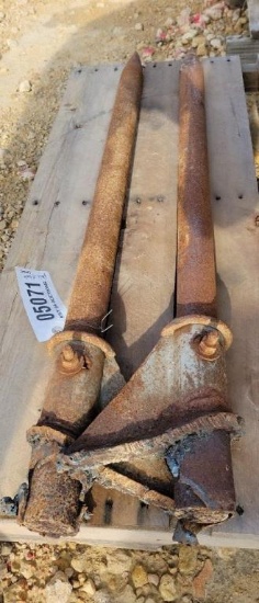 PAIR OF BALE SPEARS