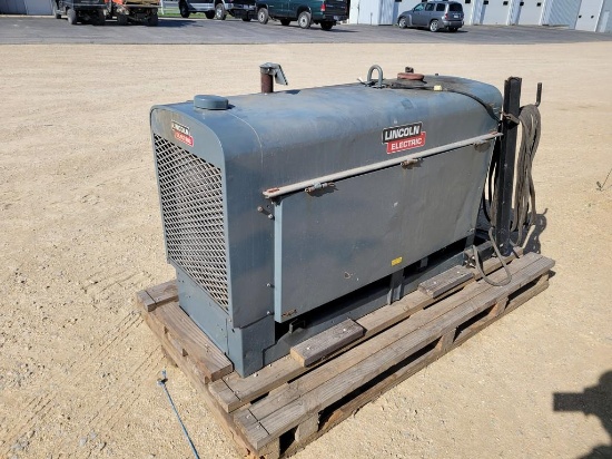 Lincoln SA-200 Portable AC-DC Welder