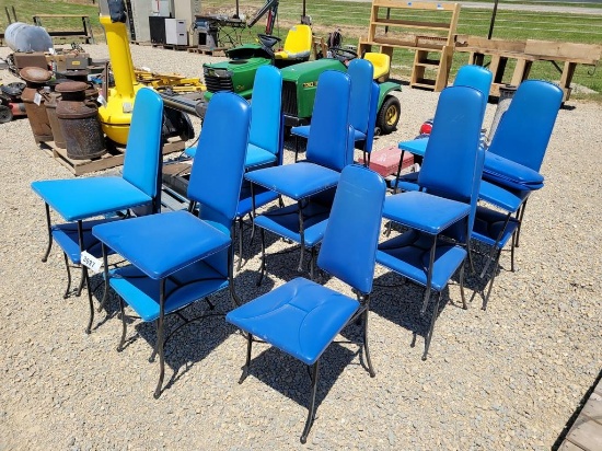 17 Blue Chairs