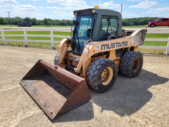 Mustang 2109 Skid Steer