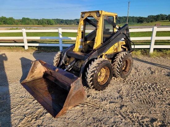 New Holland L555 Skid Steer