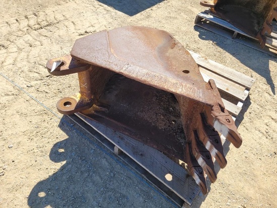 18" Excavator Bucket