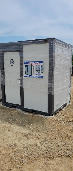 NEW GREAT BEAR PORTABLE RESTROOM WITH SHOWER
