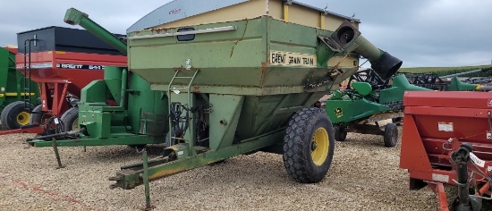 BRENT GRAIN TRAIN AUGER WAGON