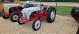 FORD 8N TRACTOR 4 CYLINDER