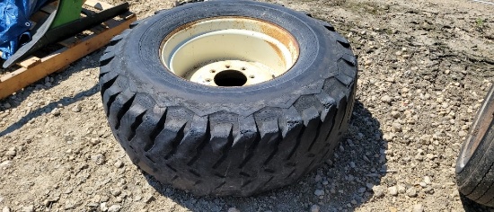 440/540 BRENT GRAVITY WAGON TIRE AND RIM