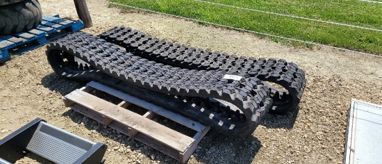 NEW SOLID DEAL SKID LOADER TRACKS 320 X 84 X53