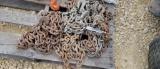3/8 LOG CHAINS WITH HOOKS GROUP OF 3