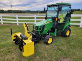 2019 John Deere 1025R Compact Loader Tractor
