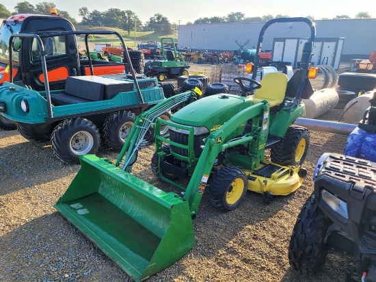 John Deere 2305 Compact Loader Tractor