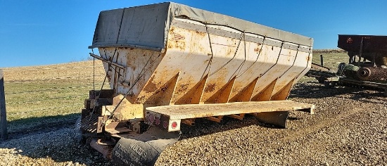 12' LIME SPREADER BOX FOR TRUCK