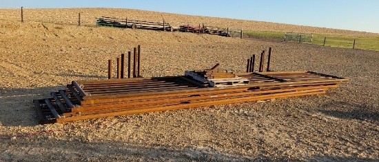 24' CORRAL PANELS WITH REMOVABLE LEGS